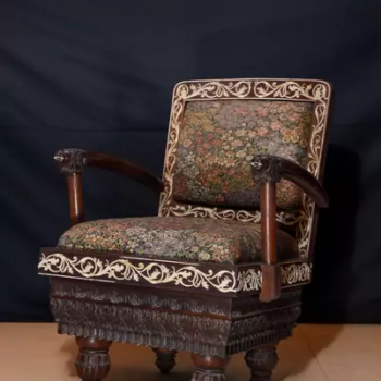 Chair With Ivory Inlay chair made with beautiful design